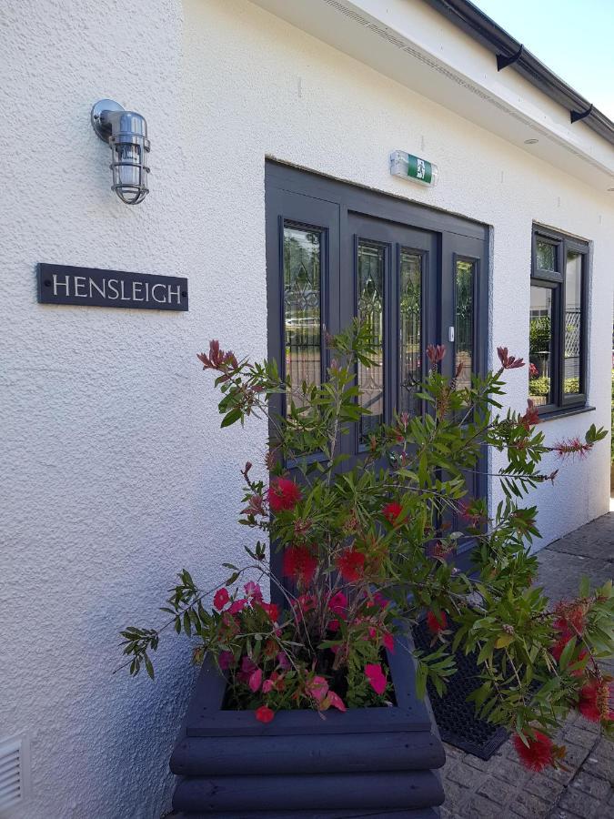 Hensleigh House Bed & Breakfast Charmouth Exterior photo